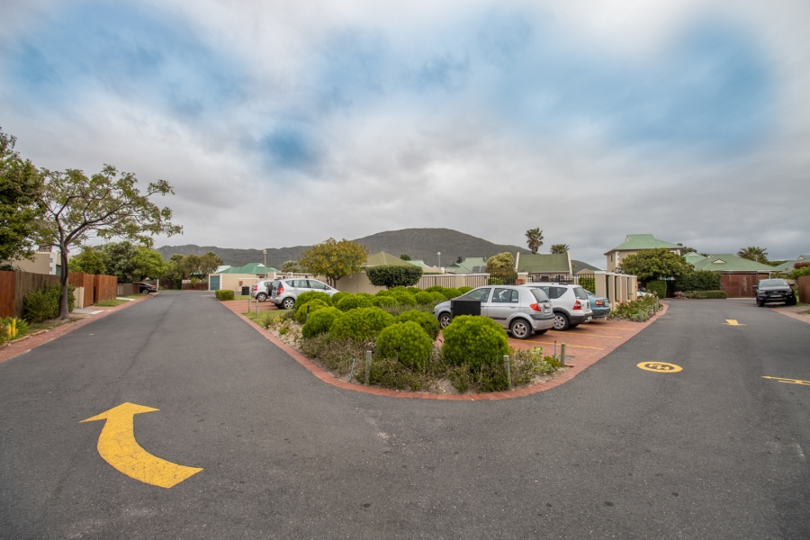 2 Bedroom Property for Sale in Milkwood Park Western Cape